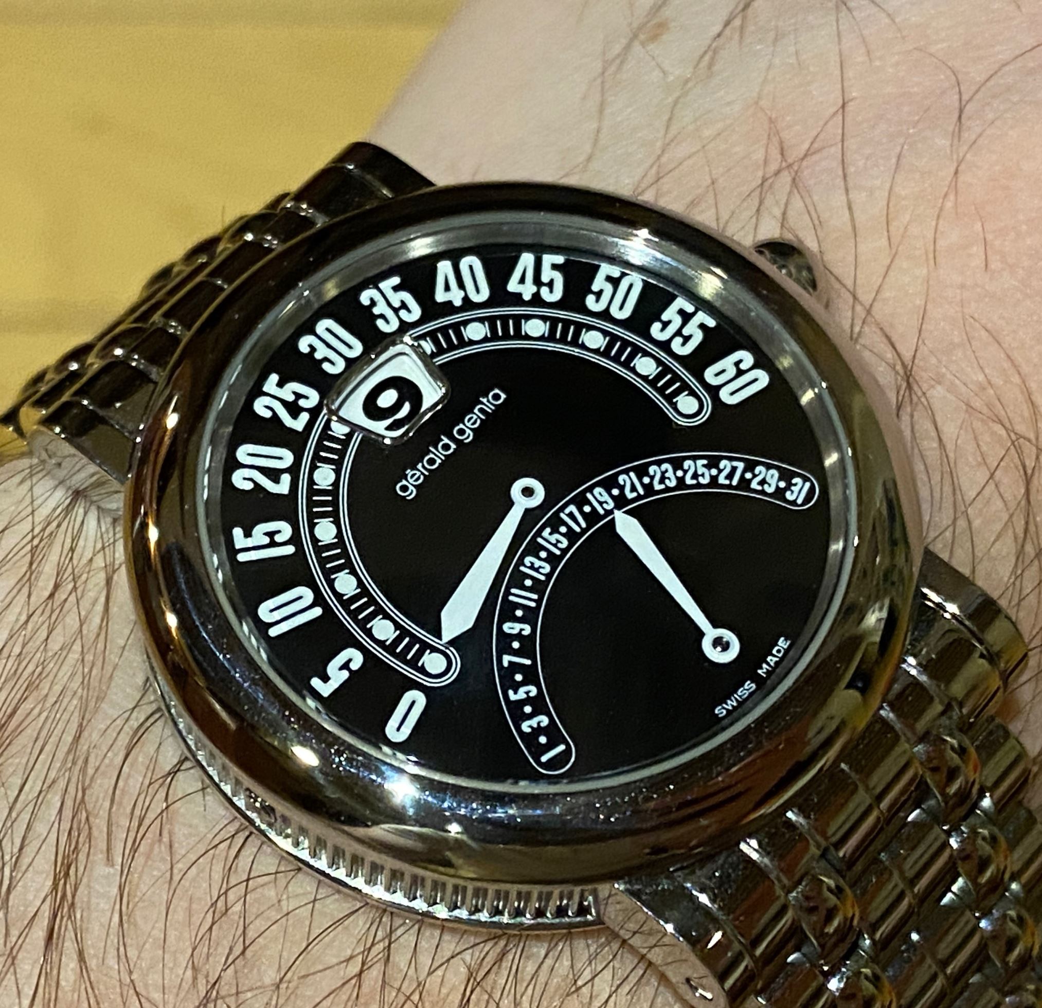 Owner Review Gerald Genta Biretro G3734 FIFTH WRIST