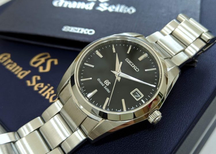 Owner Review: Grand Seiko SBGX061 - Quartz at its Best - FIFTH WRIST