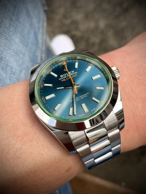 Was Rolex drunk when they designed this 