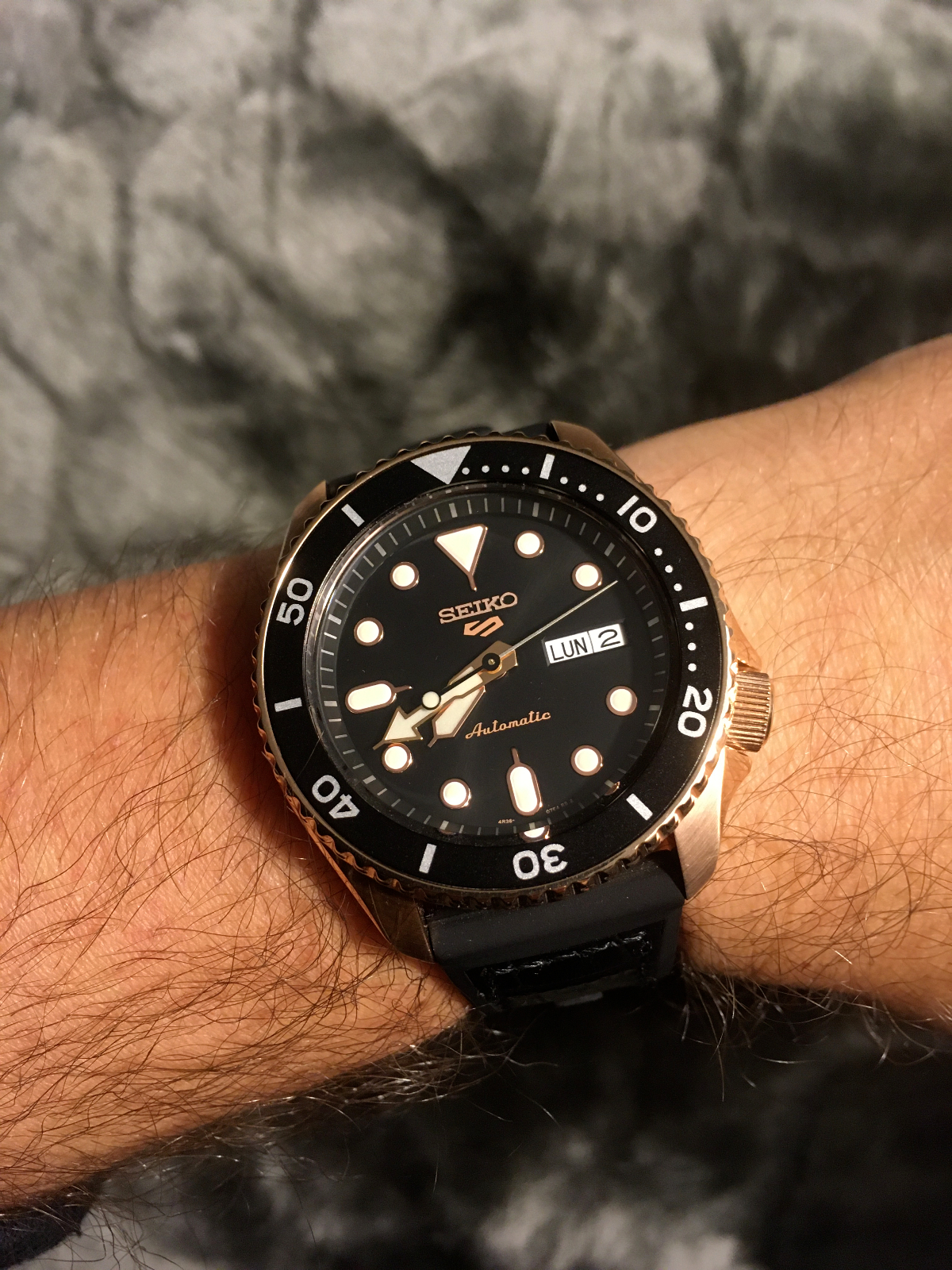 Owner Review: Seiko 5 SRPD76 Rose Gold - How I Learned to Love a Gold Watch  - FIFTH WRIST