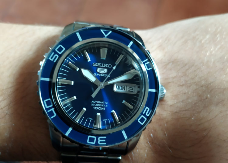 Pelagic ørn indre Owner Review: Seiko 5 SNZH55 - More Than a Fifty Fathoms Homage!
