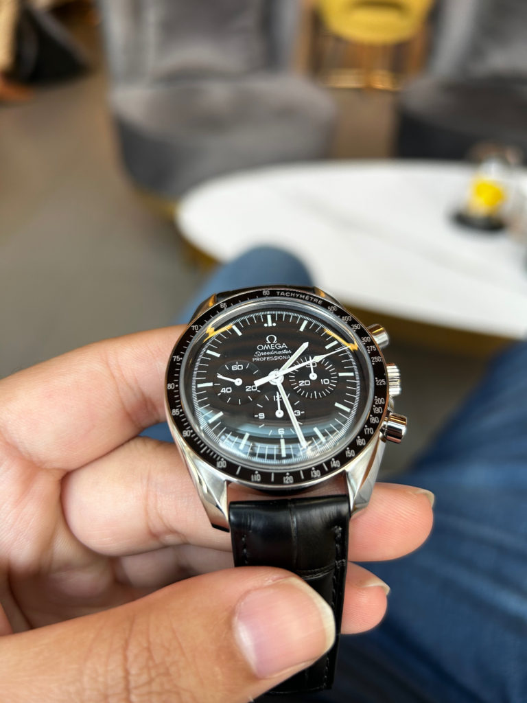 Owner review Omega Speedmaster Moonwatch Professional FIFTH WRIST